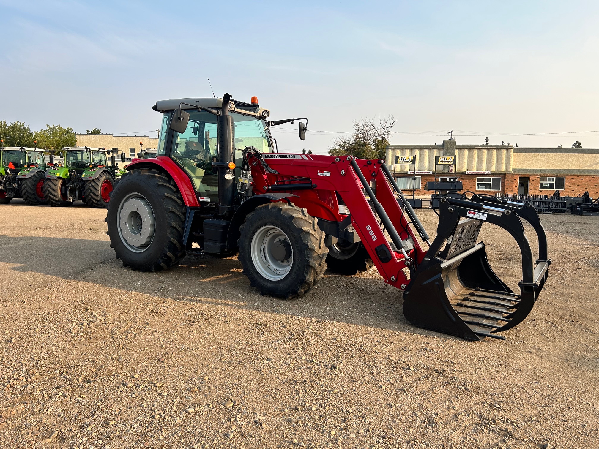 2015 Massey Ferguson 7616 Classic Tractor