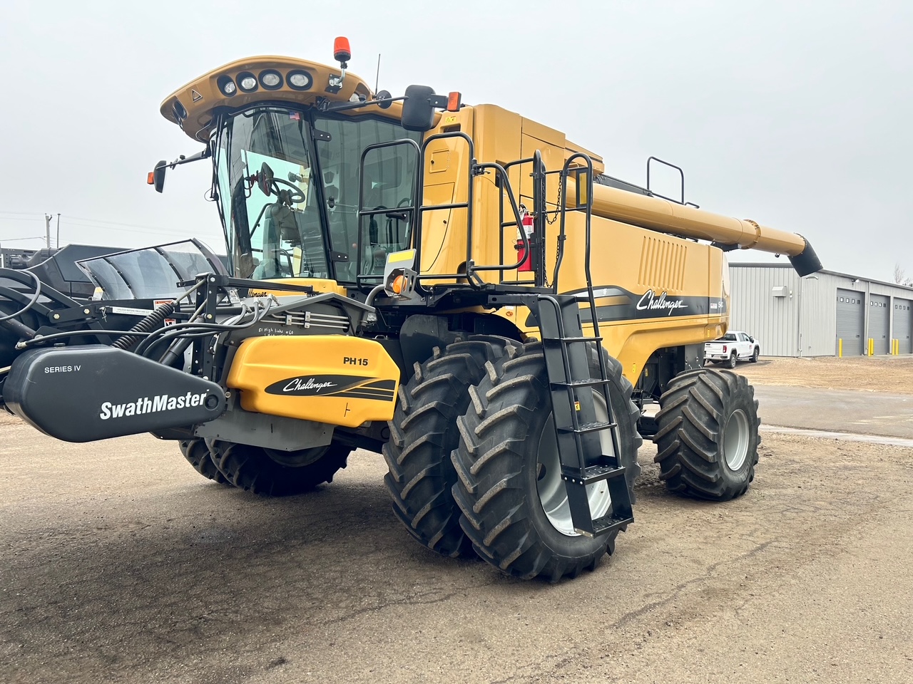2013 Challenger 540C Combine