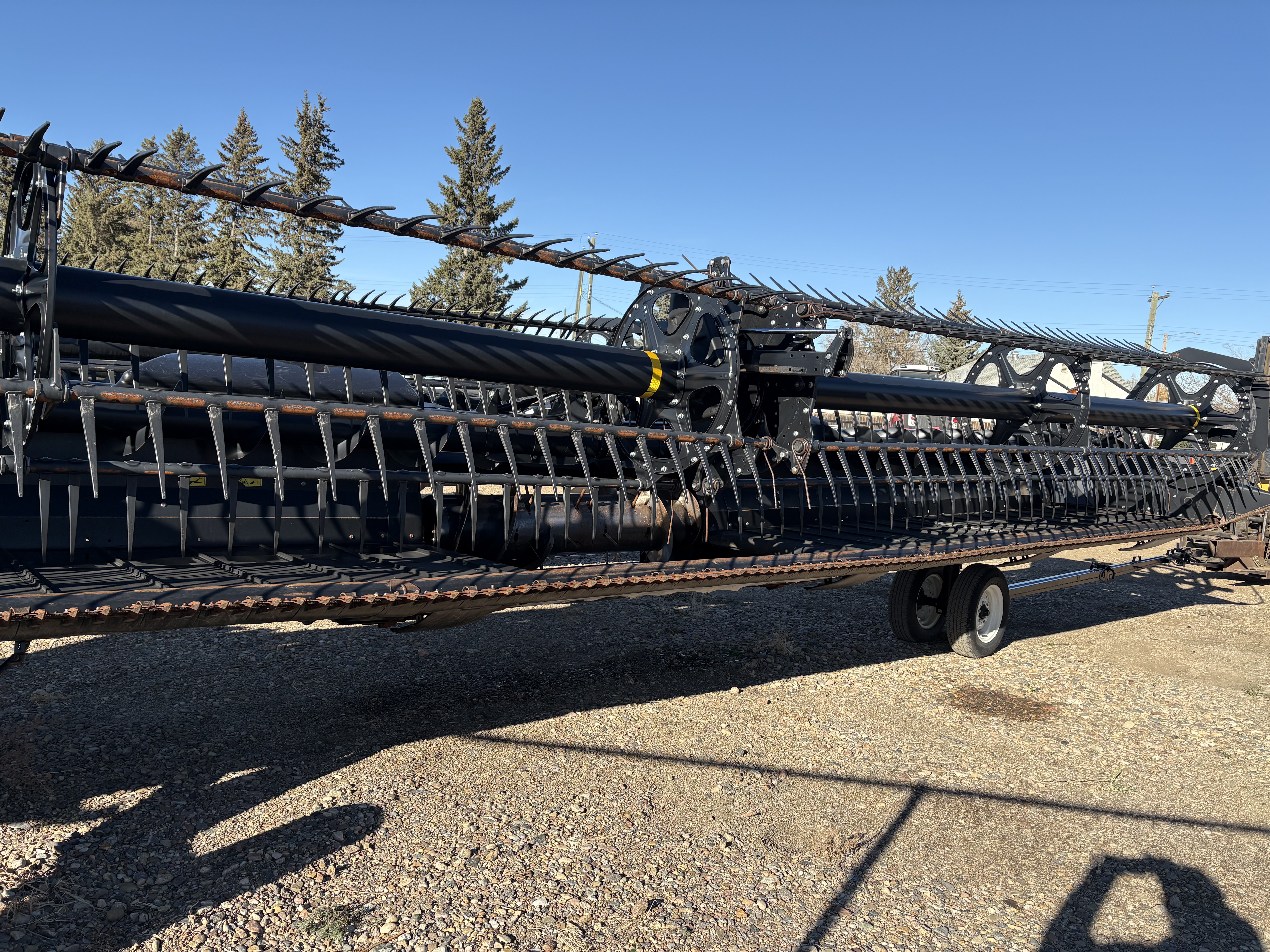 2017 MacDon FD75 Flexdraper 35 ft (10.6m) Header Combine