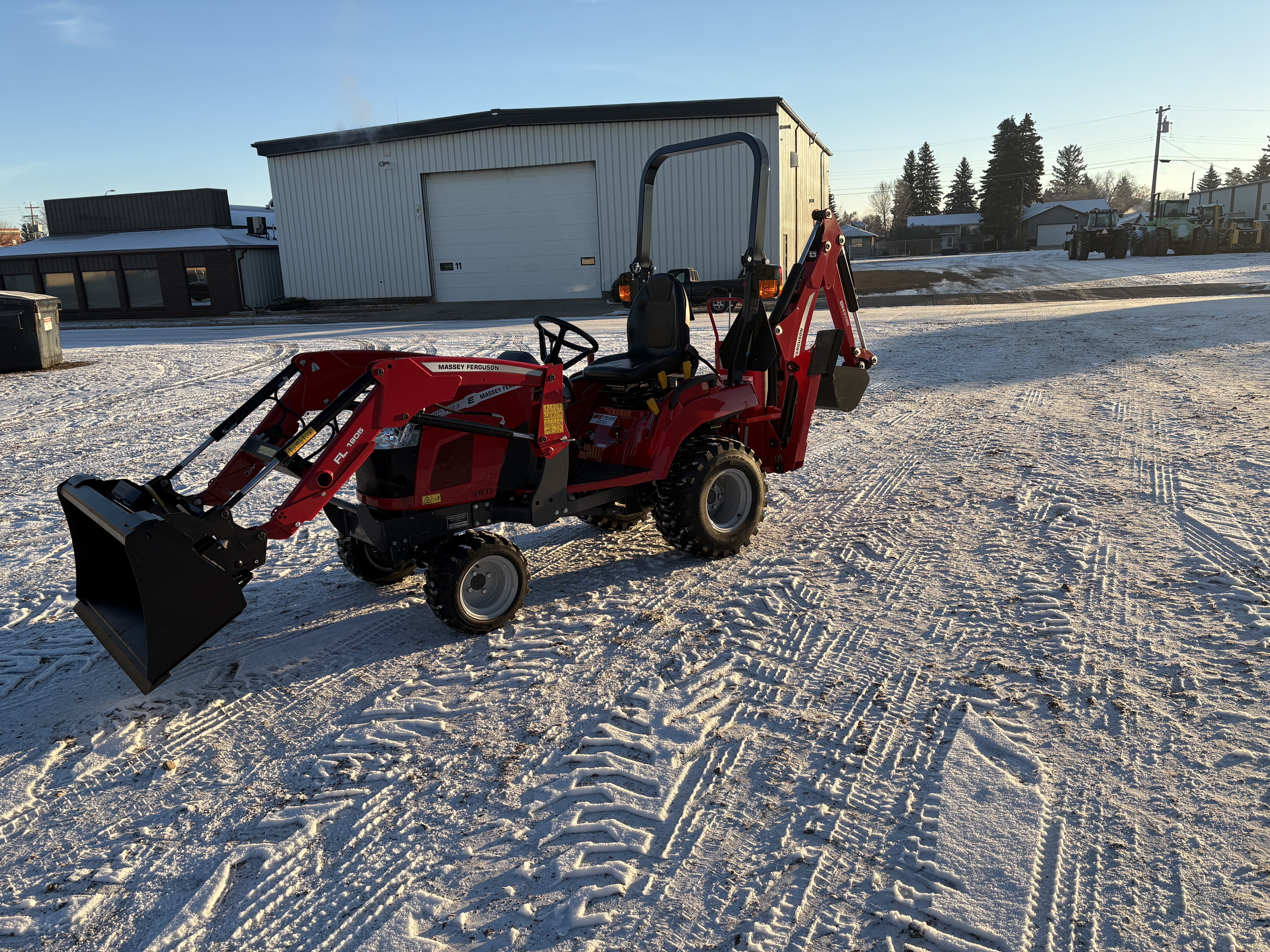 2022 Massey Ferguson MF GC1700 Series MF GC1723EB Tractor