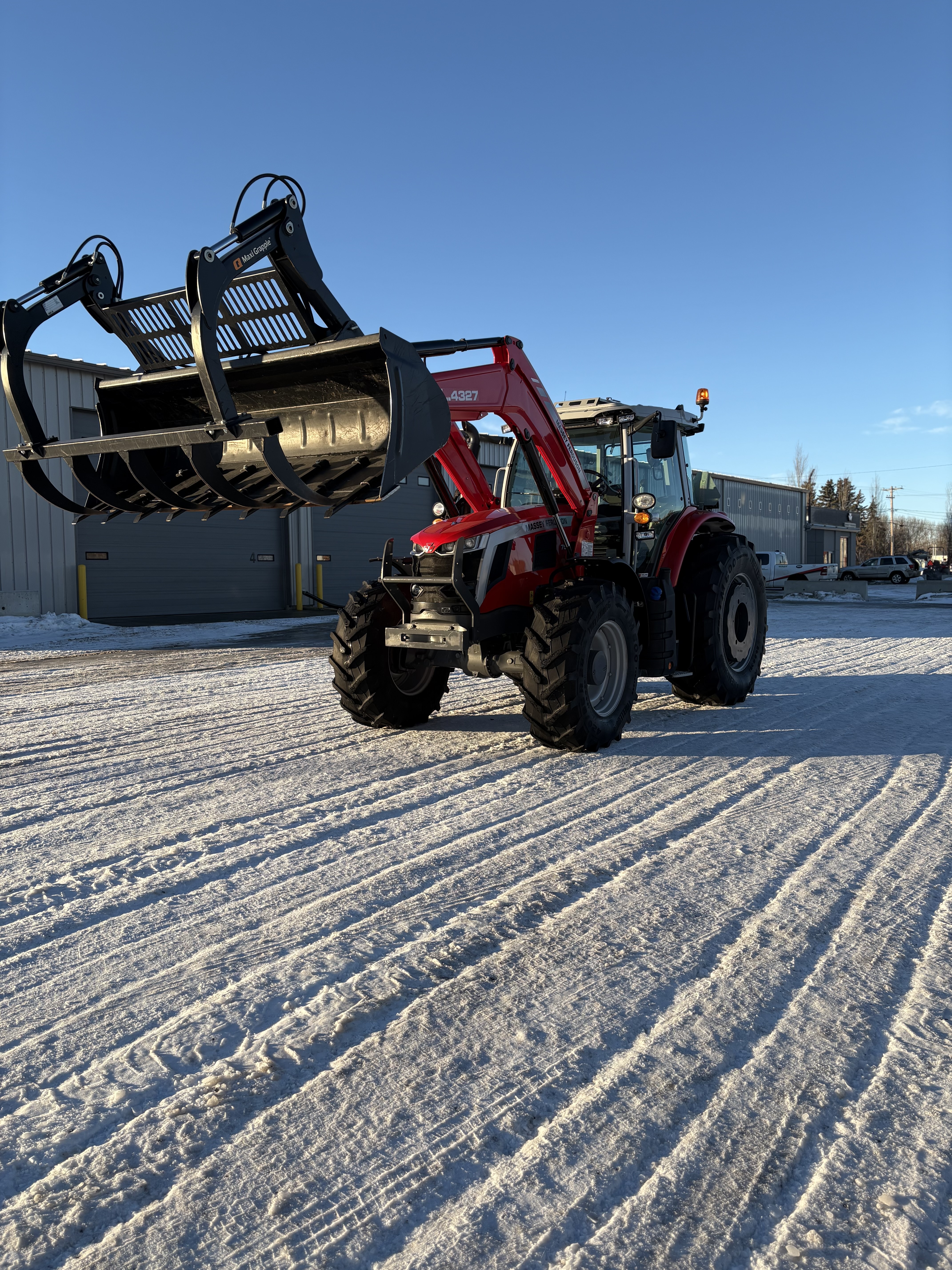 2023 Massey Ferguson 7S.180 Deluxe Tractor