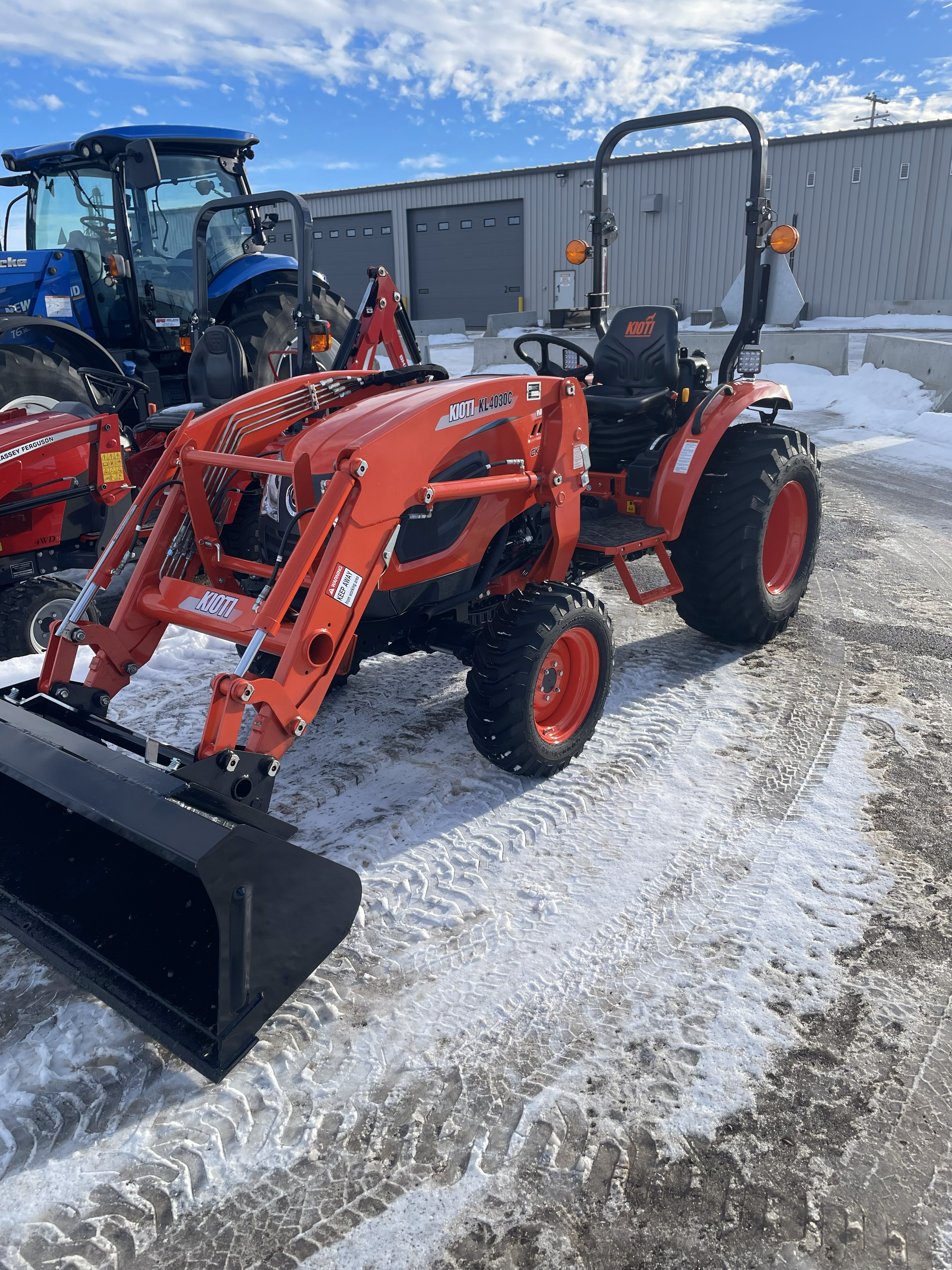2021 Kioti CK10 Series CK2610 Tractor