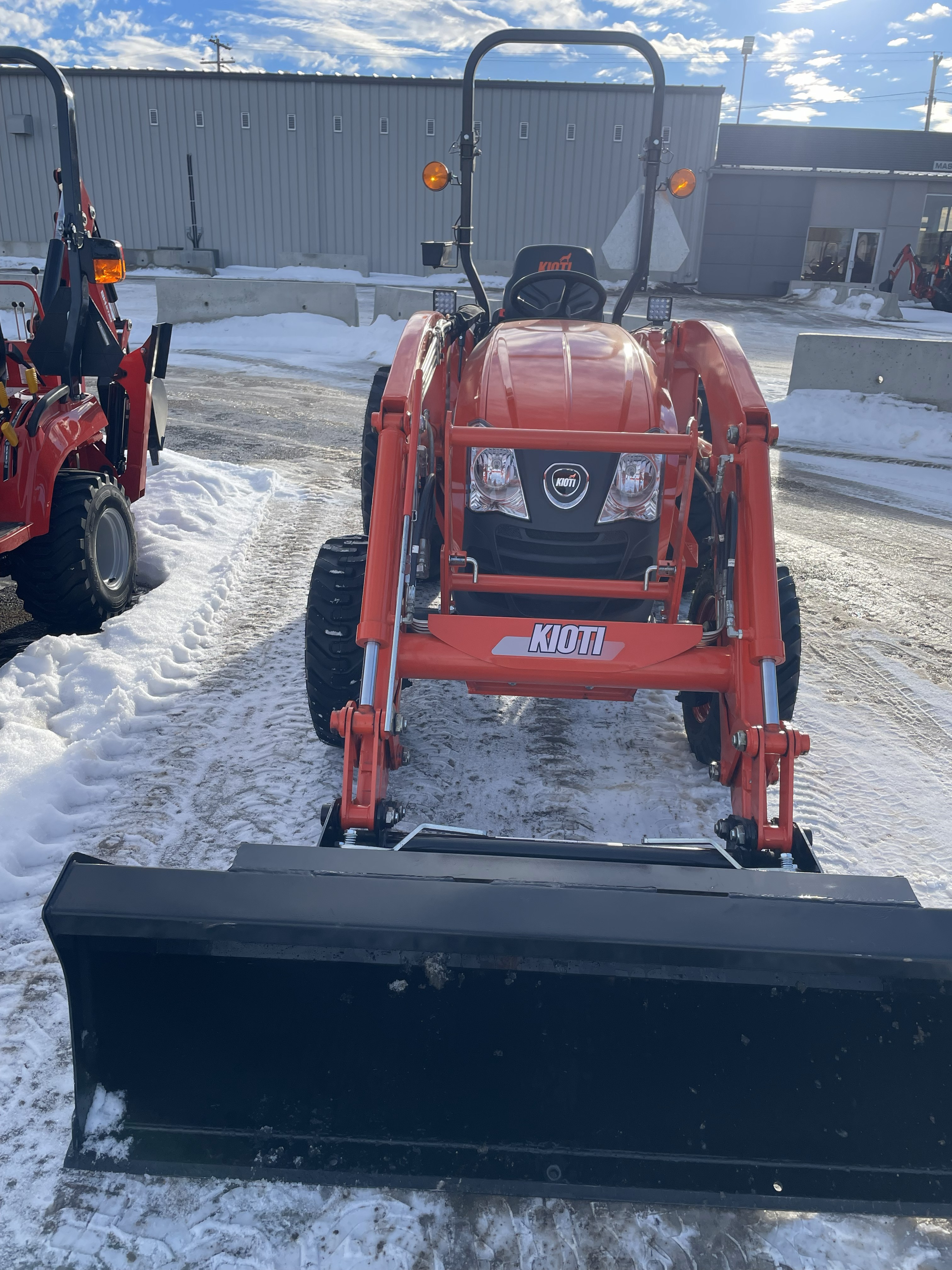 2021 Kioti CK10 Series CK2610 Tractor