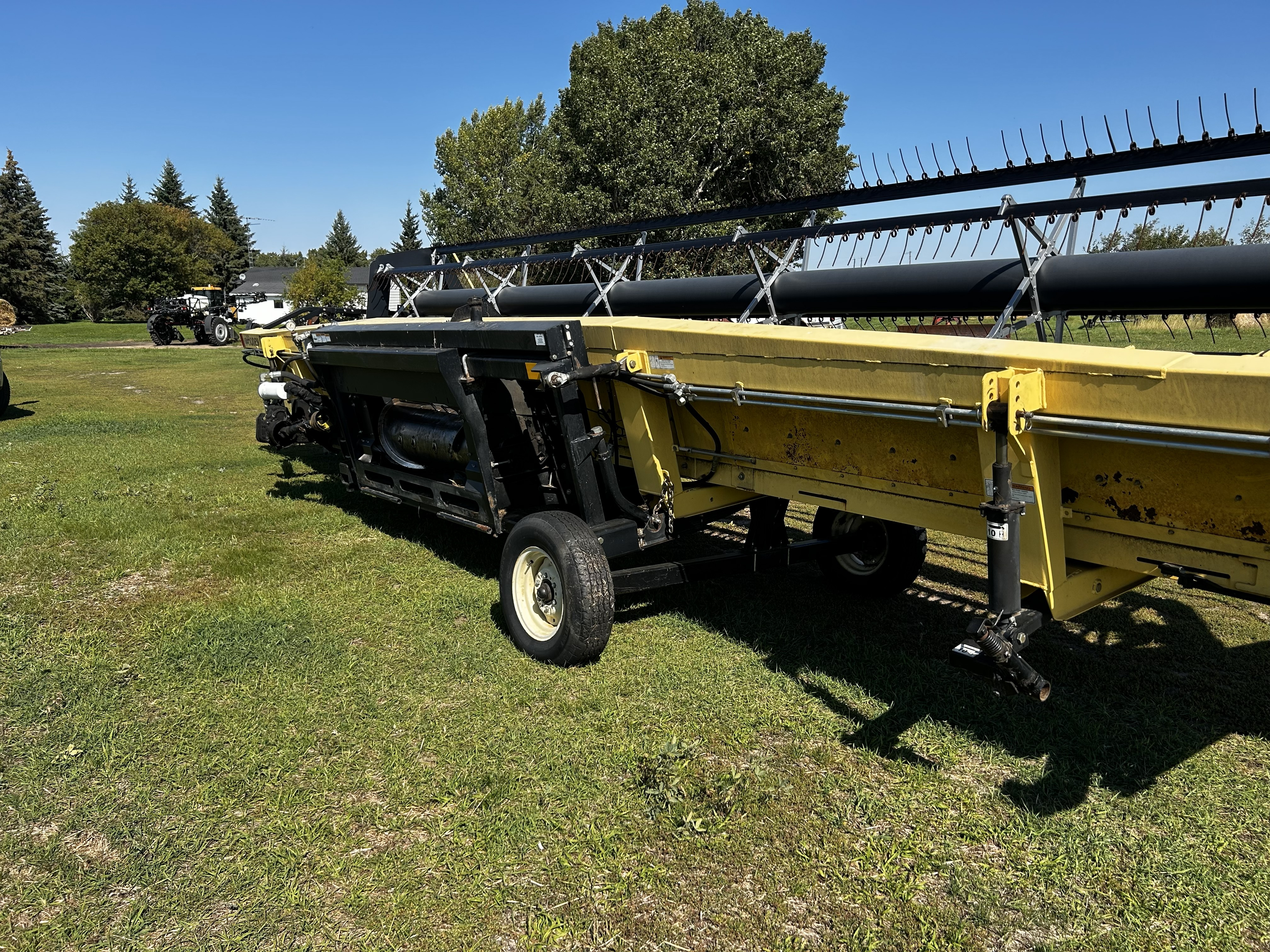 2000 Honey Bee HB-30 Header Draper
