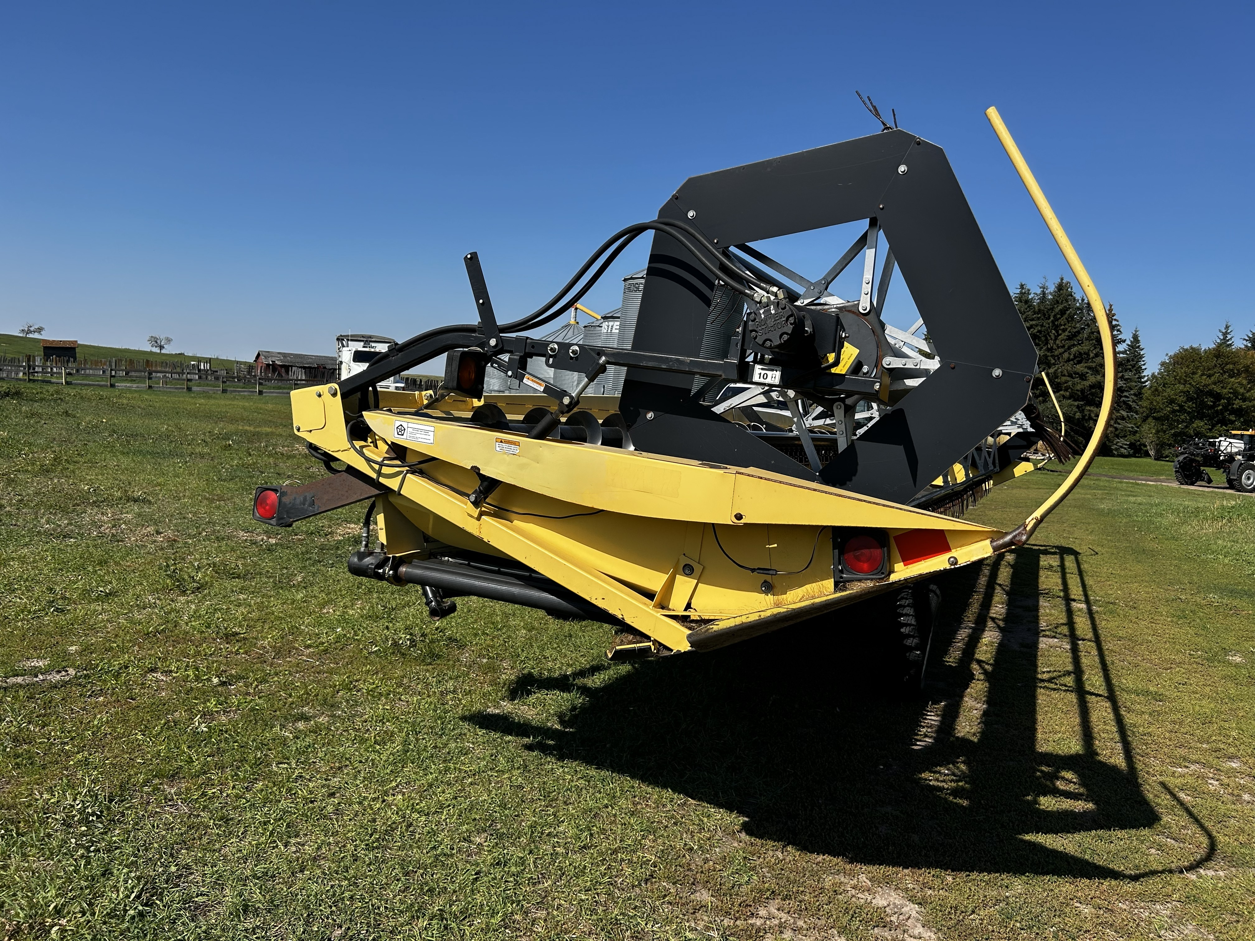 2000 Honey Bee HB-30 Header Draper