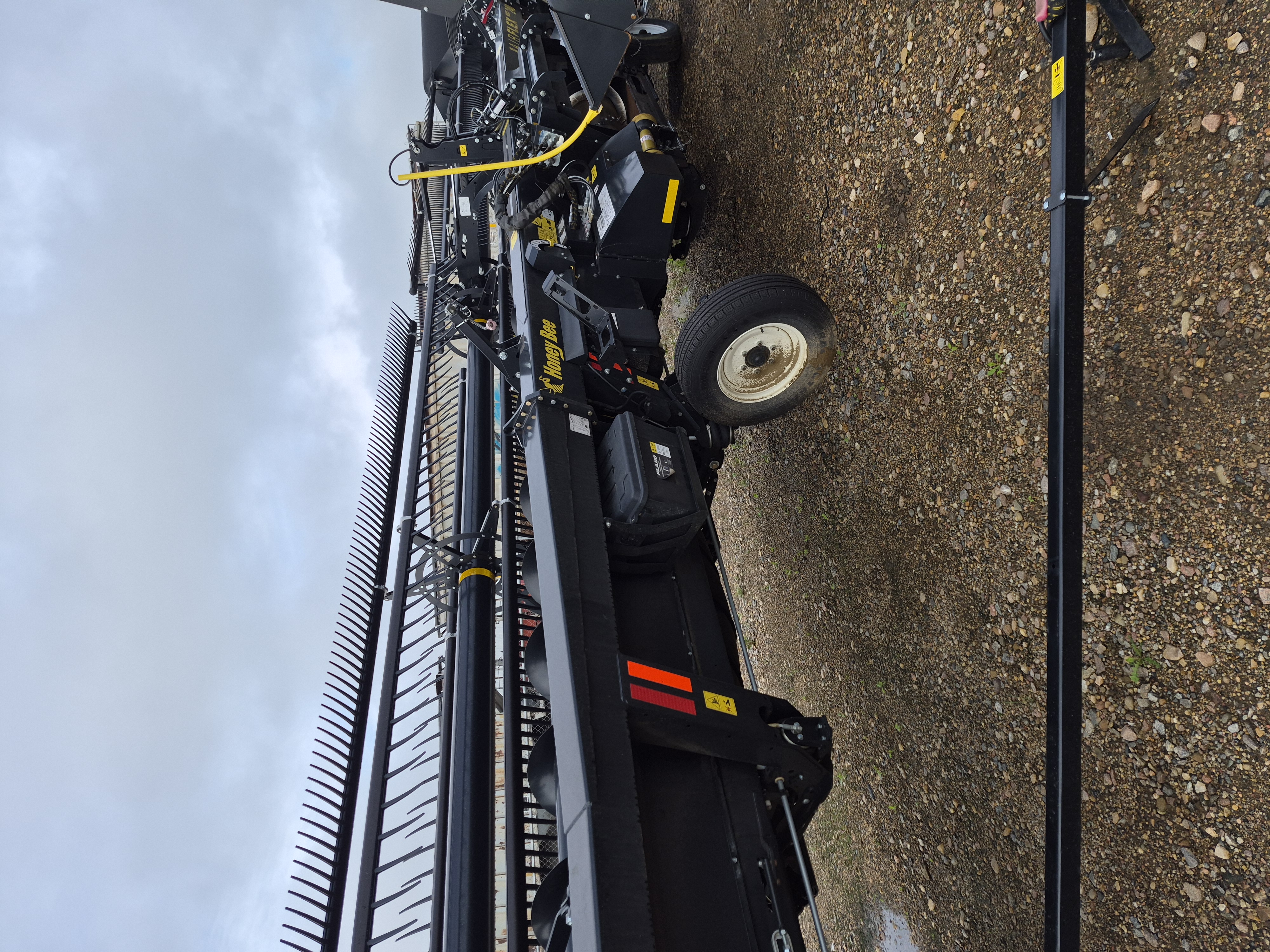 2024 Honey Bee AirFLEX NXT AFN240 Header Flex