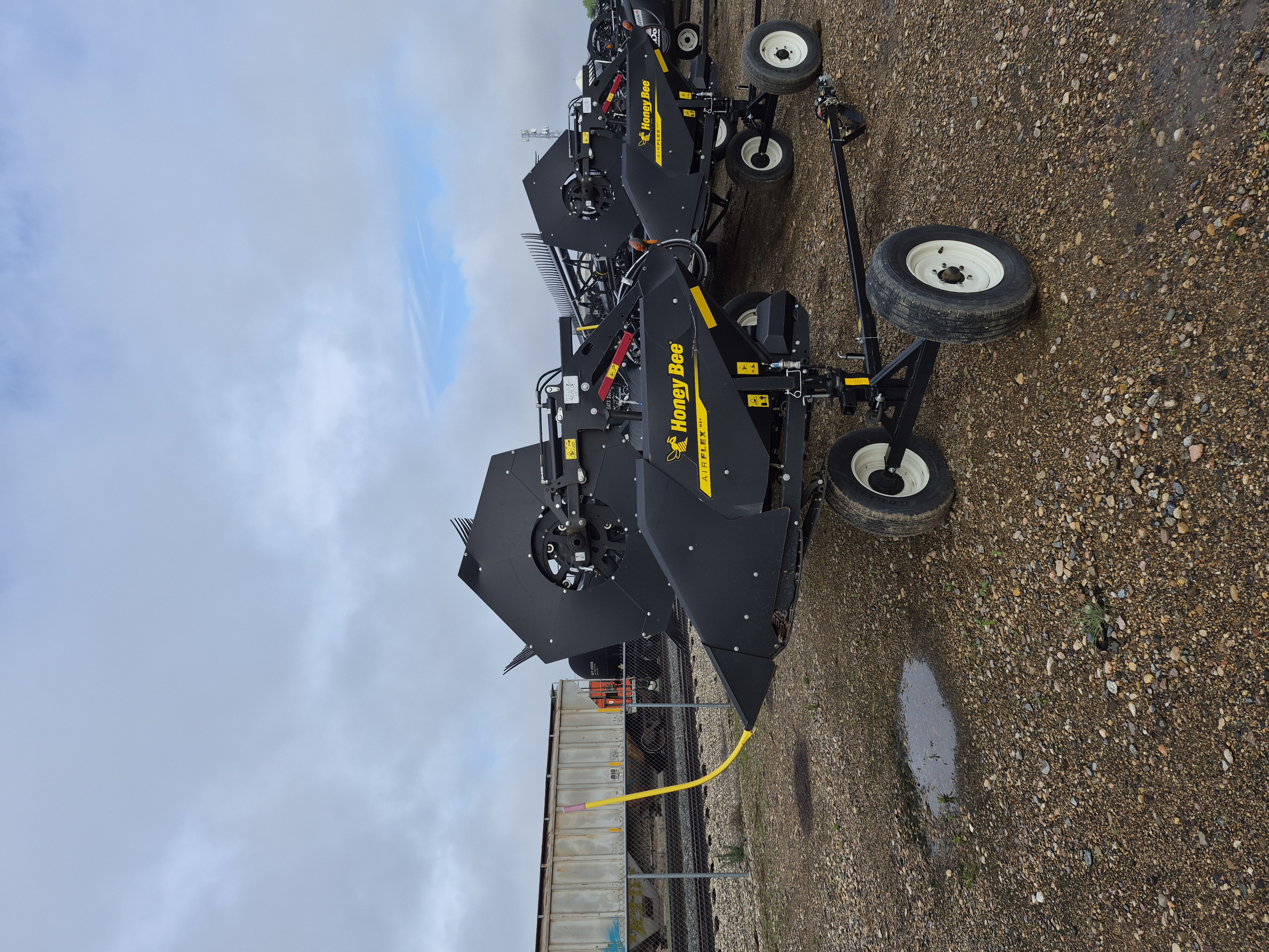 2024 Honey Bee AirFLEX NXT AFN240 Header Flex