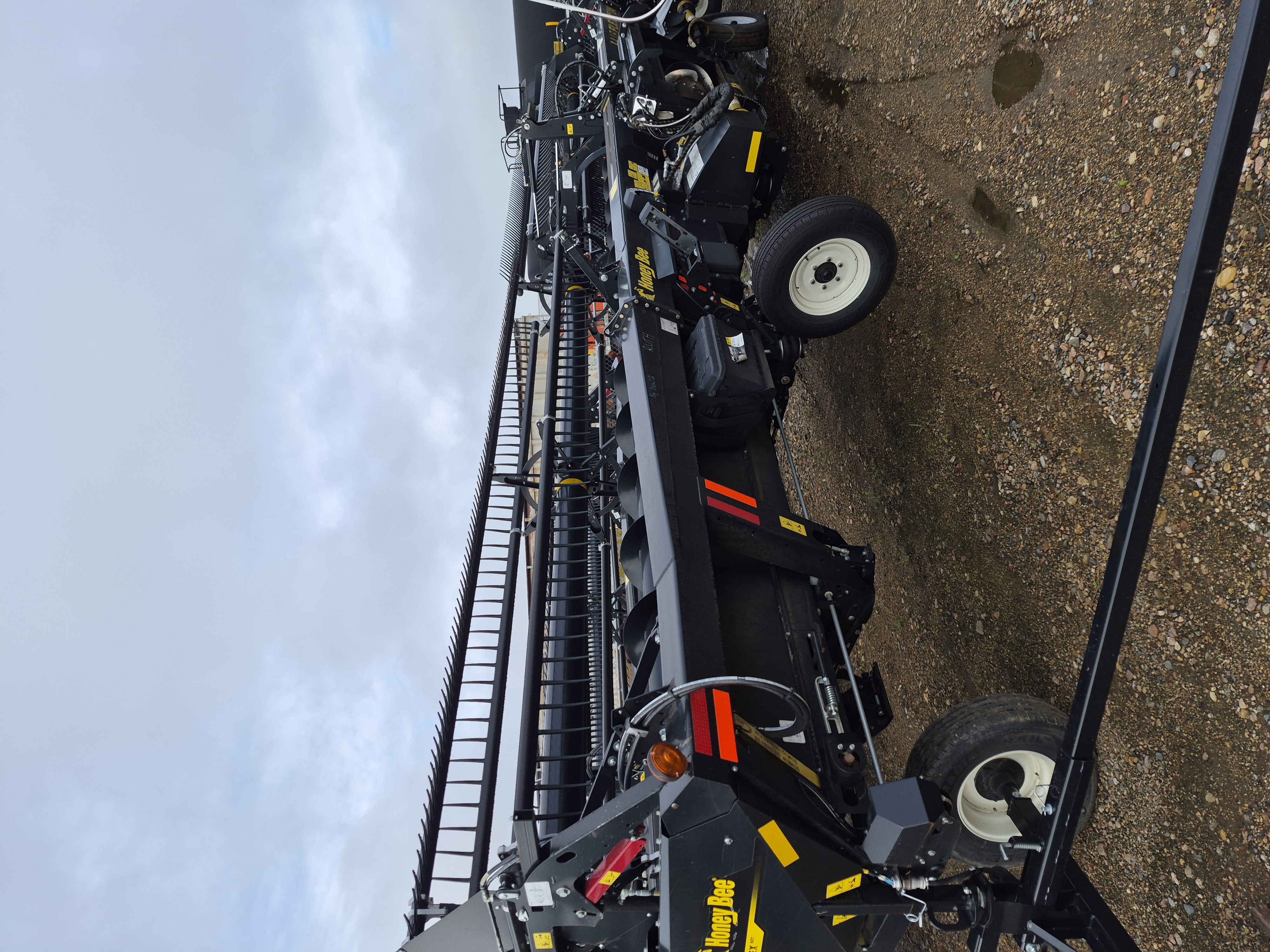 2024 Honey Bee AirFLEX NXT AFN240 Header Flex
