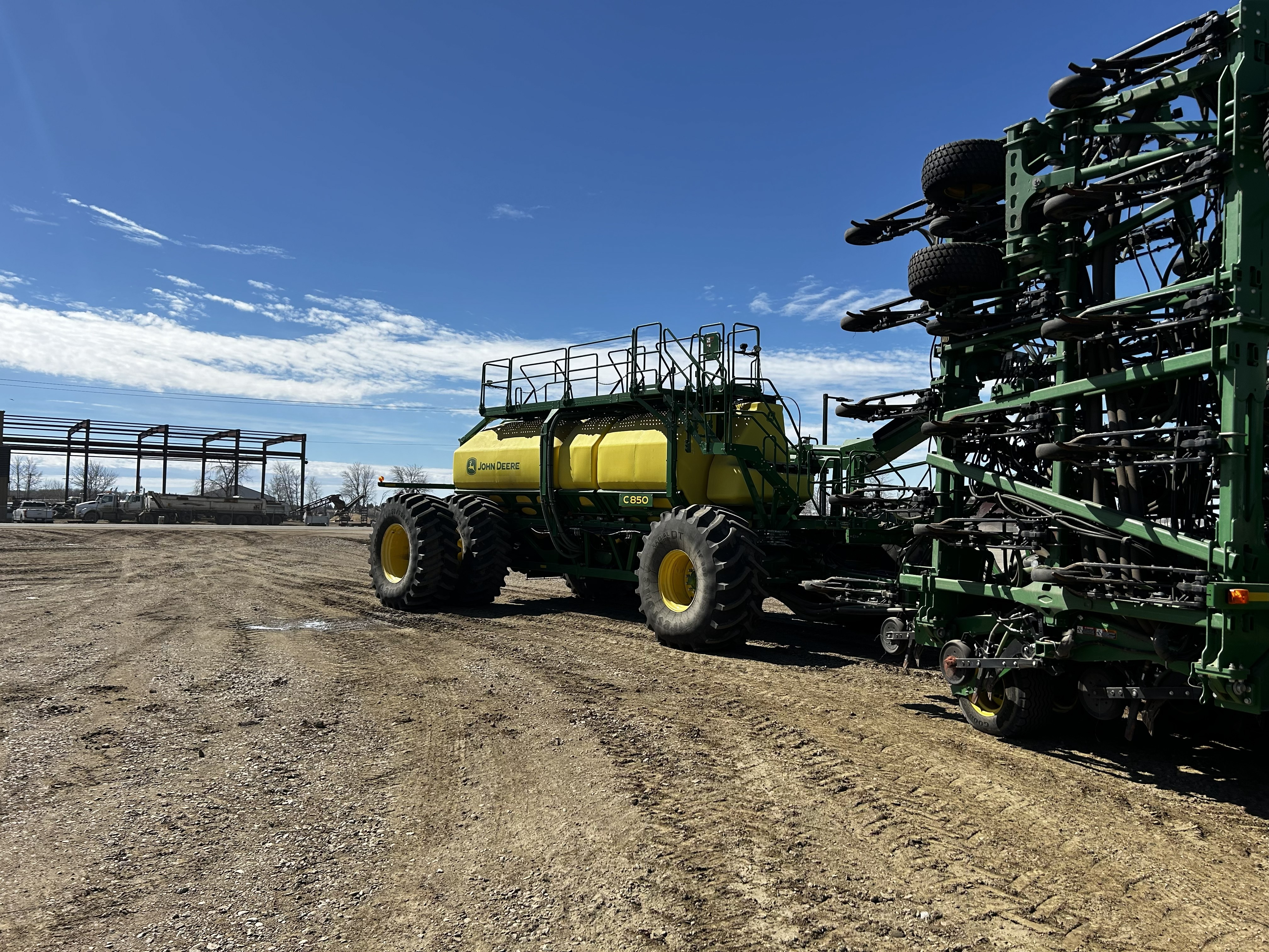 2017 John Deere 1870 76 & C850 Air Drill