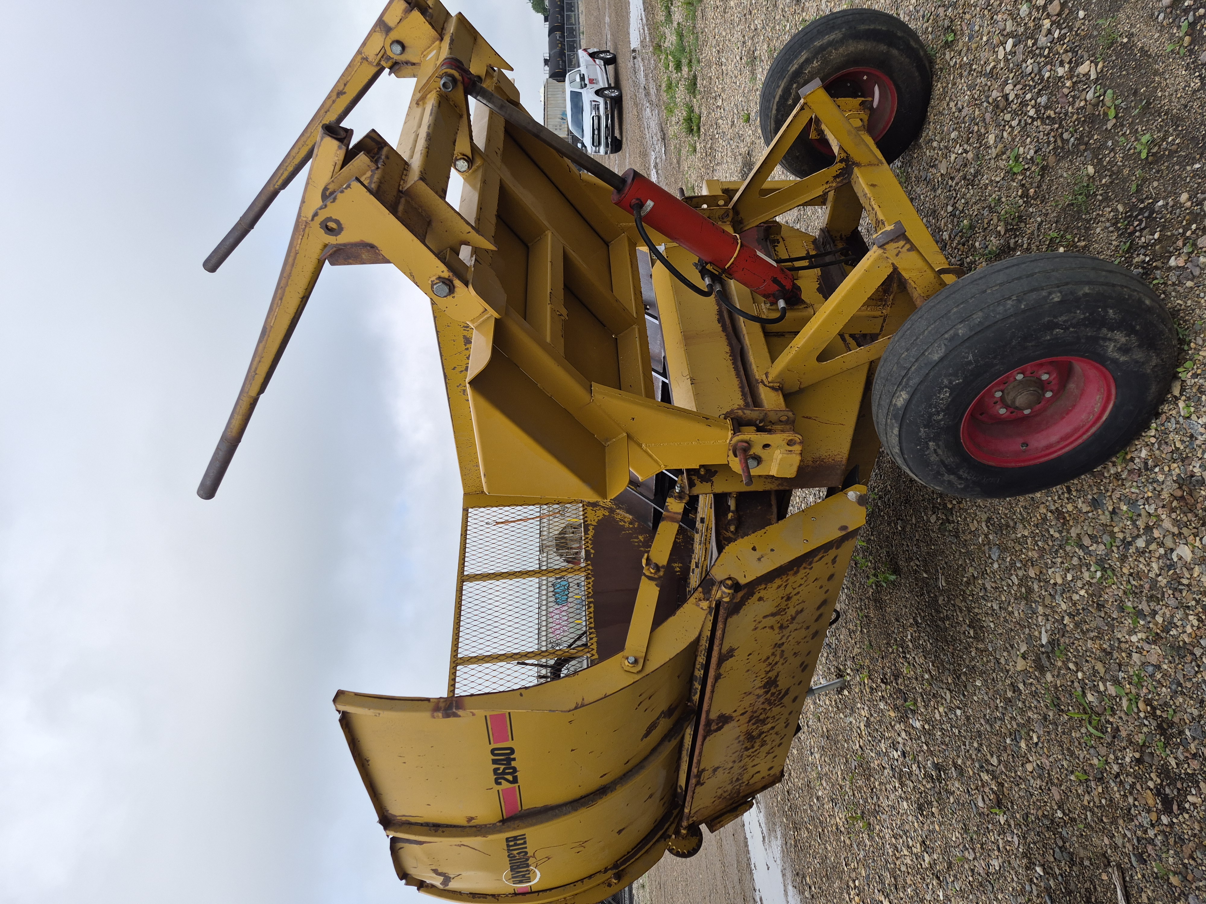 2002 Haybuster 2640 Bale Processor