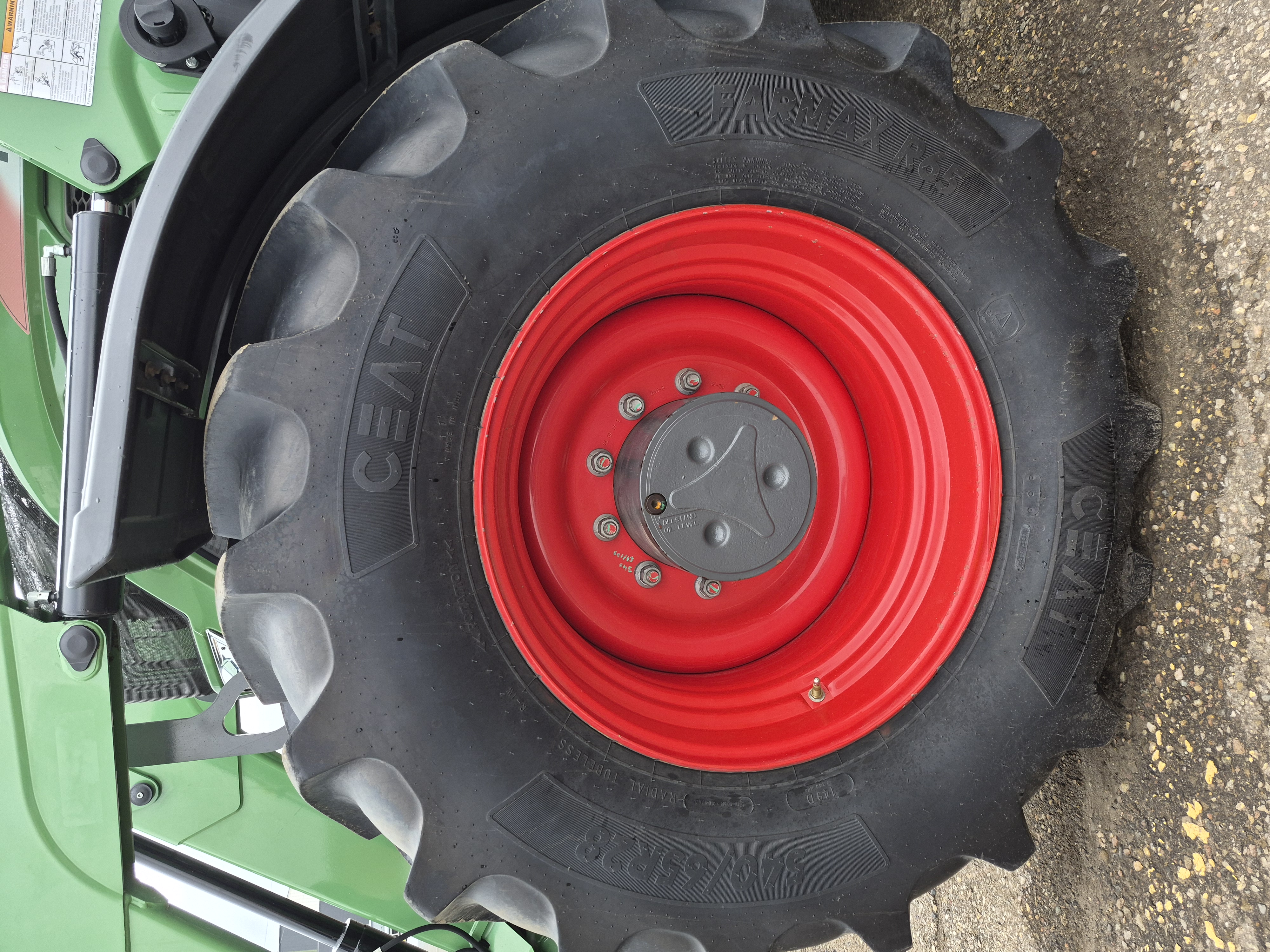2015 Fendt 714 Tractor