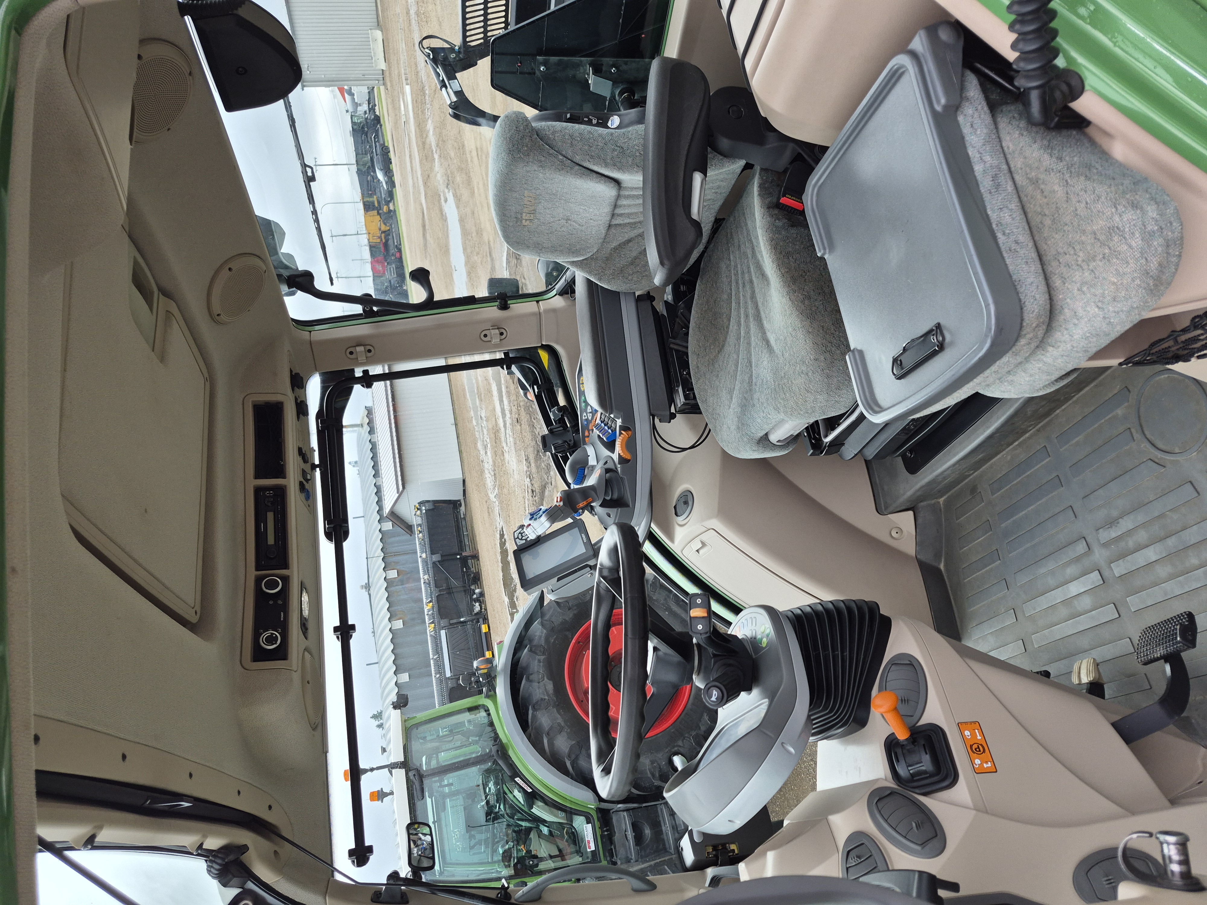 2015 Fendt 714 Tractor