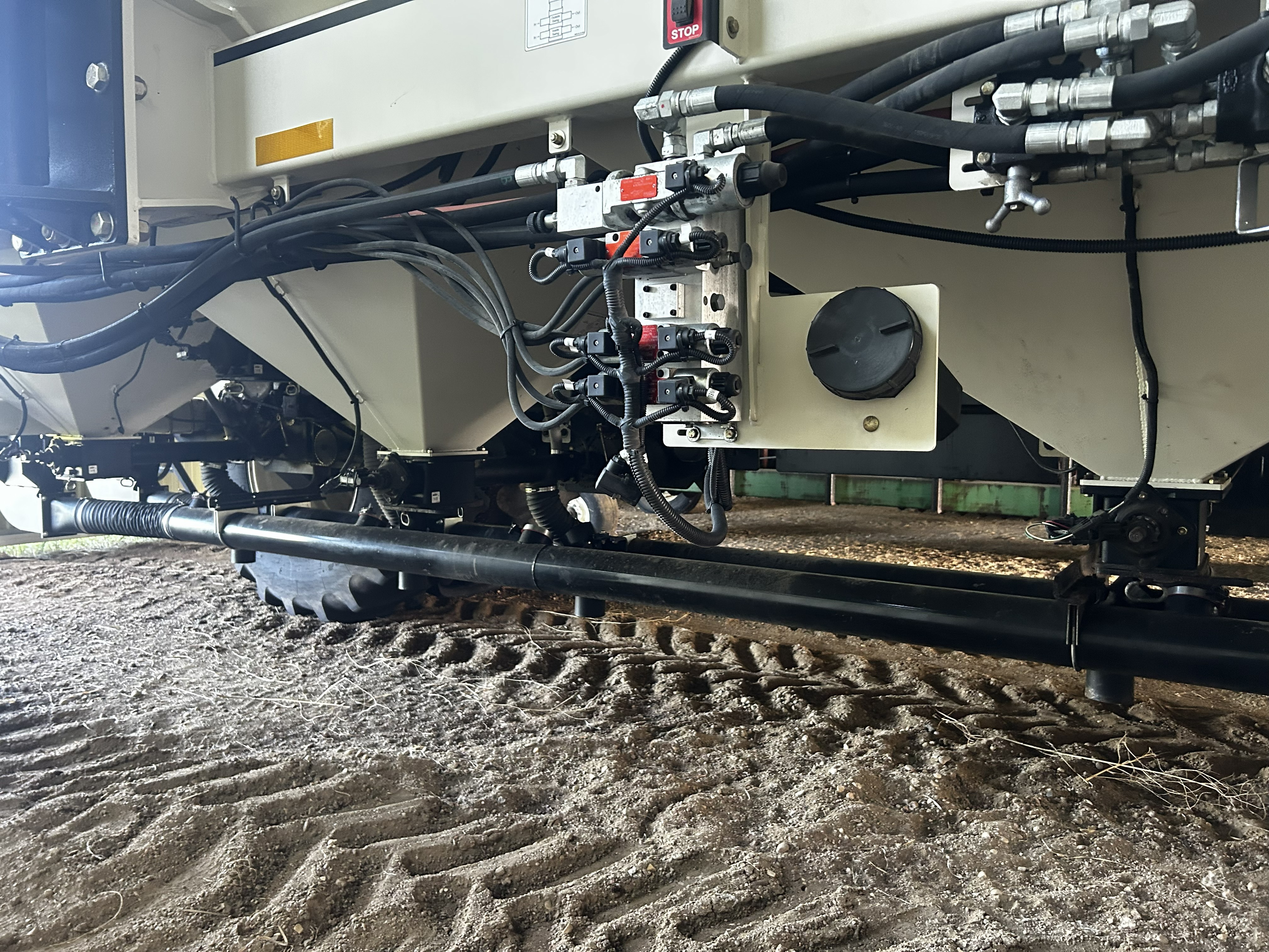 2013 Bourgault 6700 Air Drill