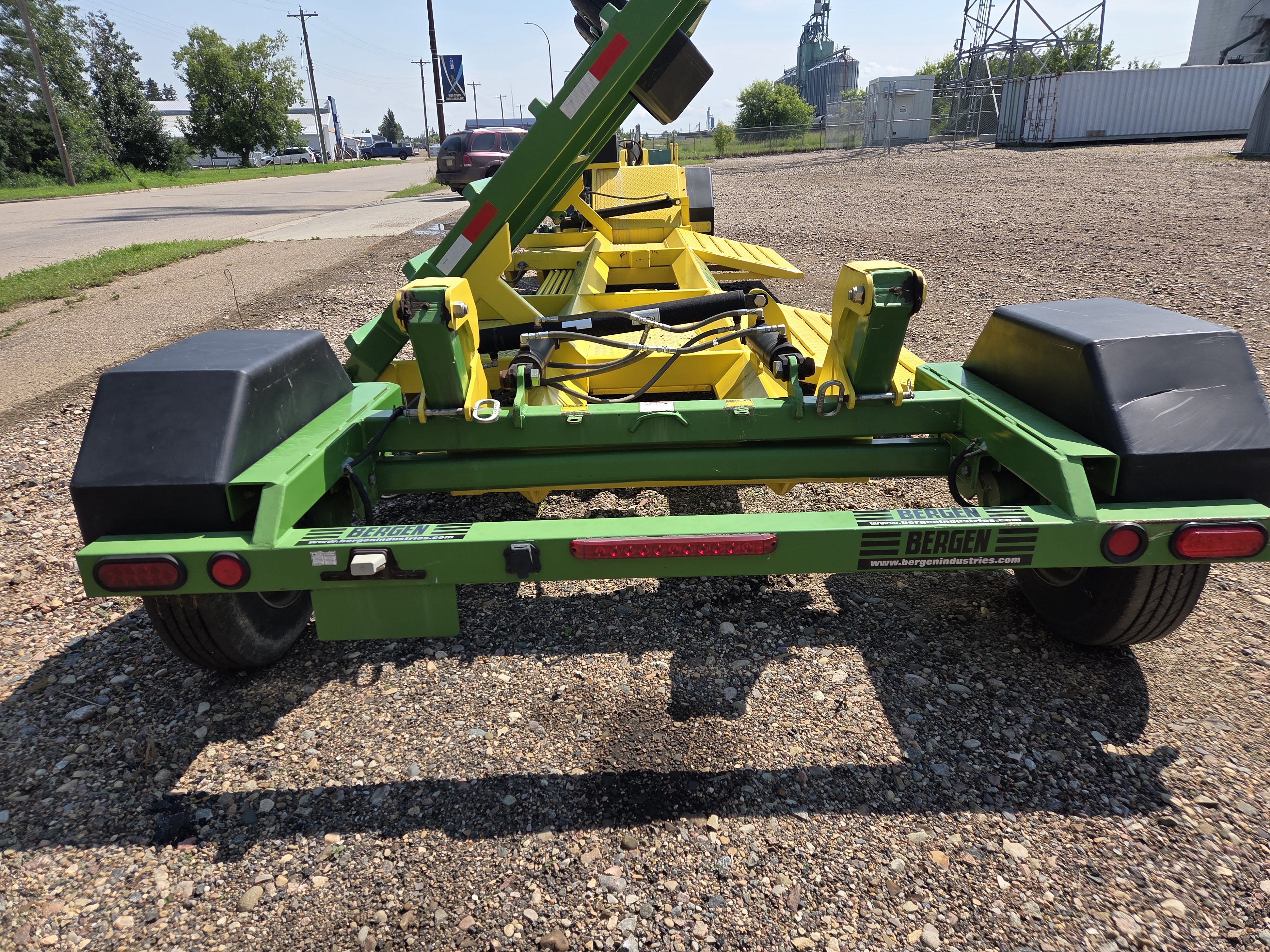 2013 Bergen 6200 Header Transport