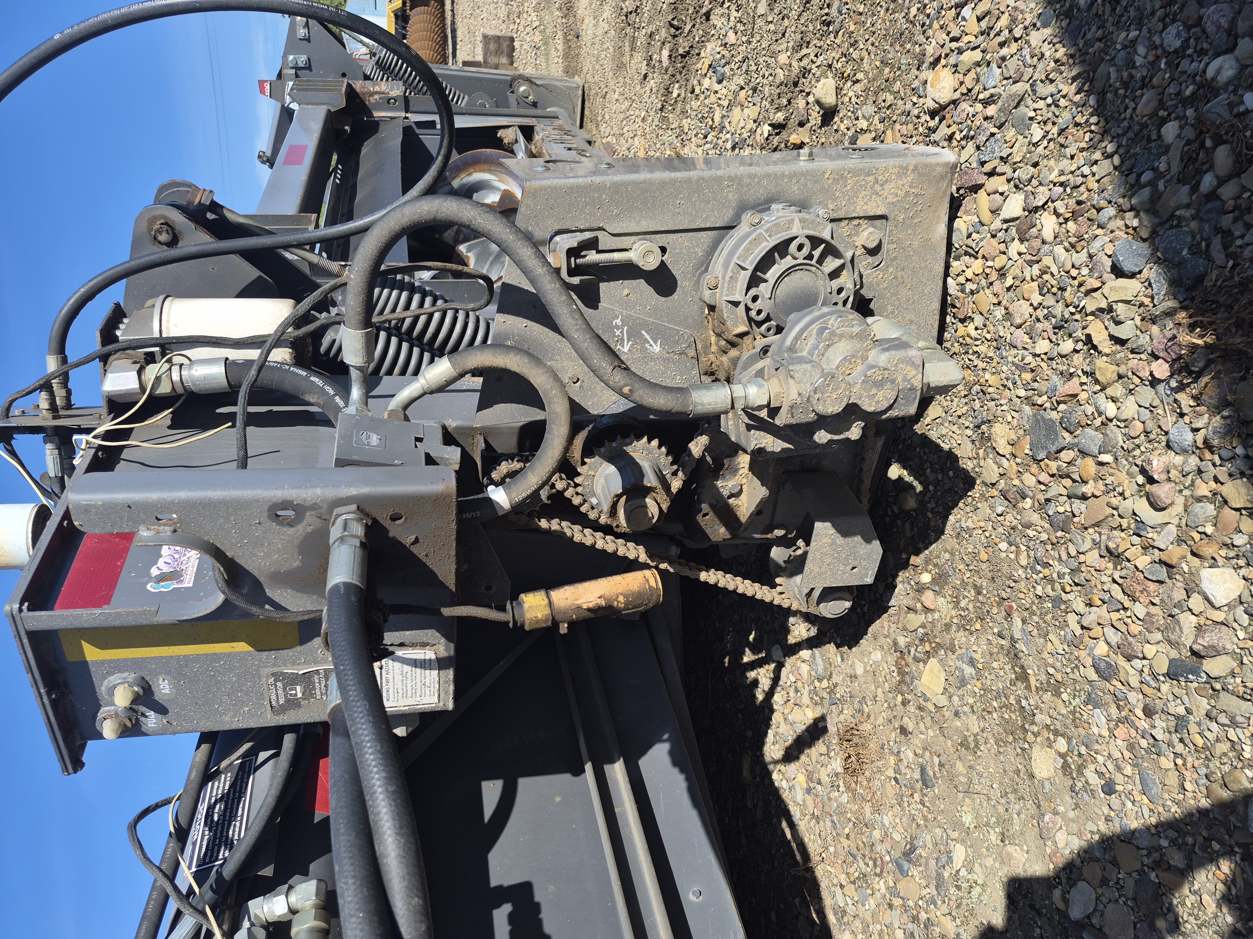2007 Massey Ferguson 5100-30 Header Combine