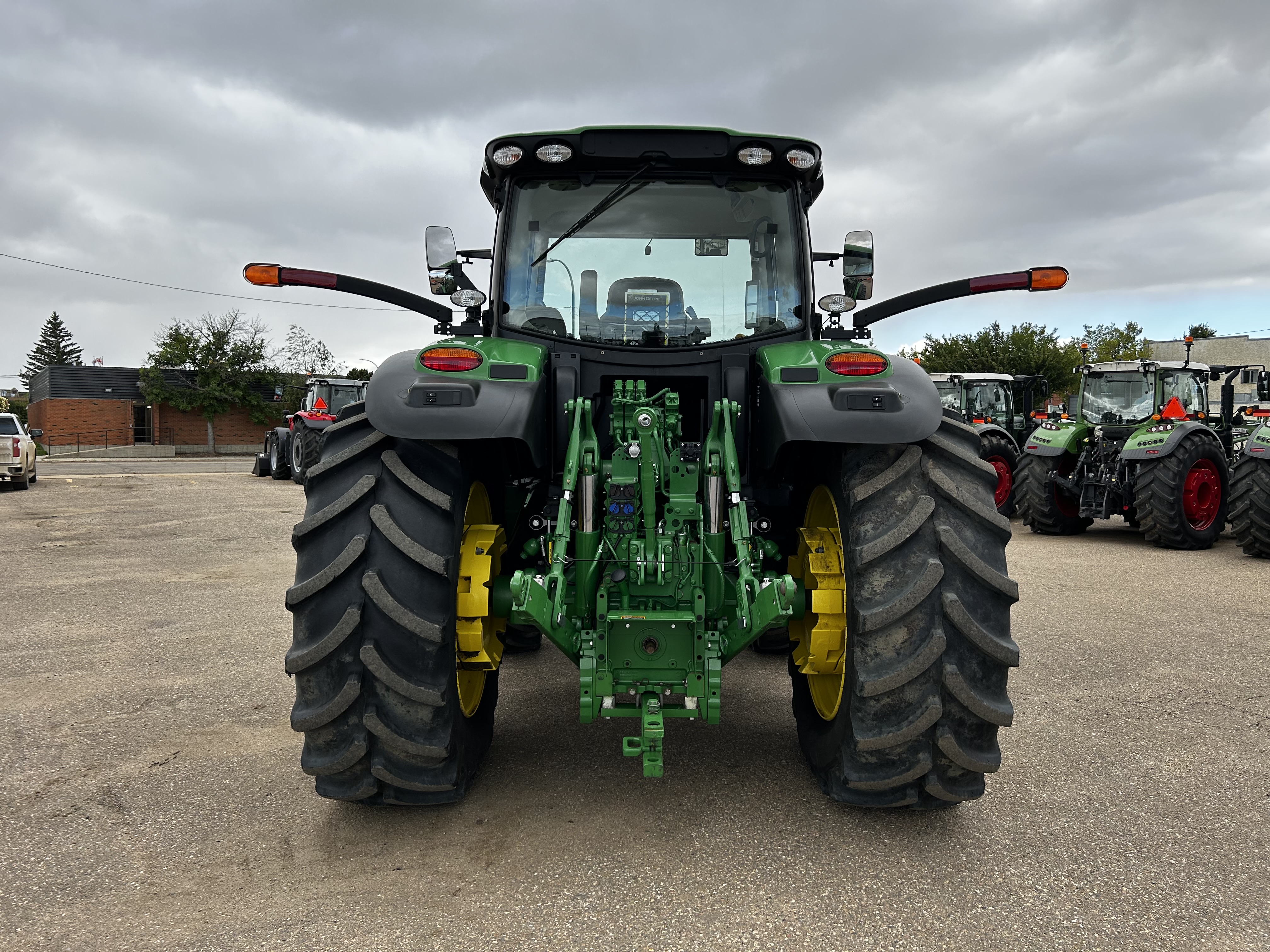 2023 John Deere 6R 195 Tractor