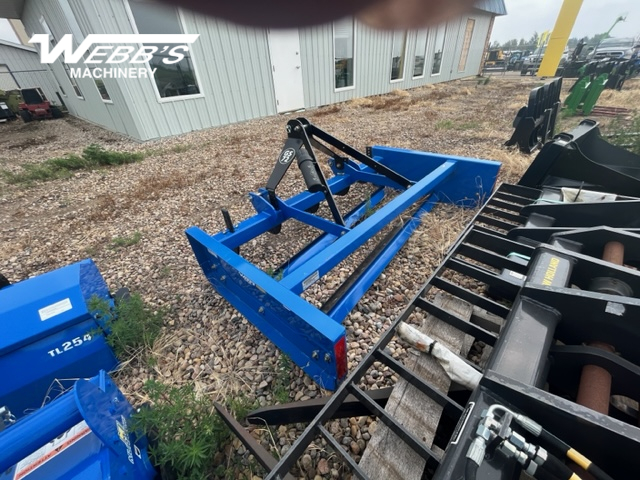 2022 Buhler Farm King YGS72B Scraper