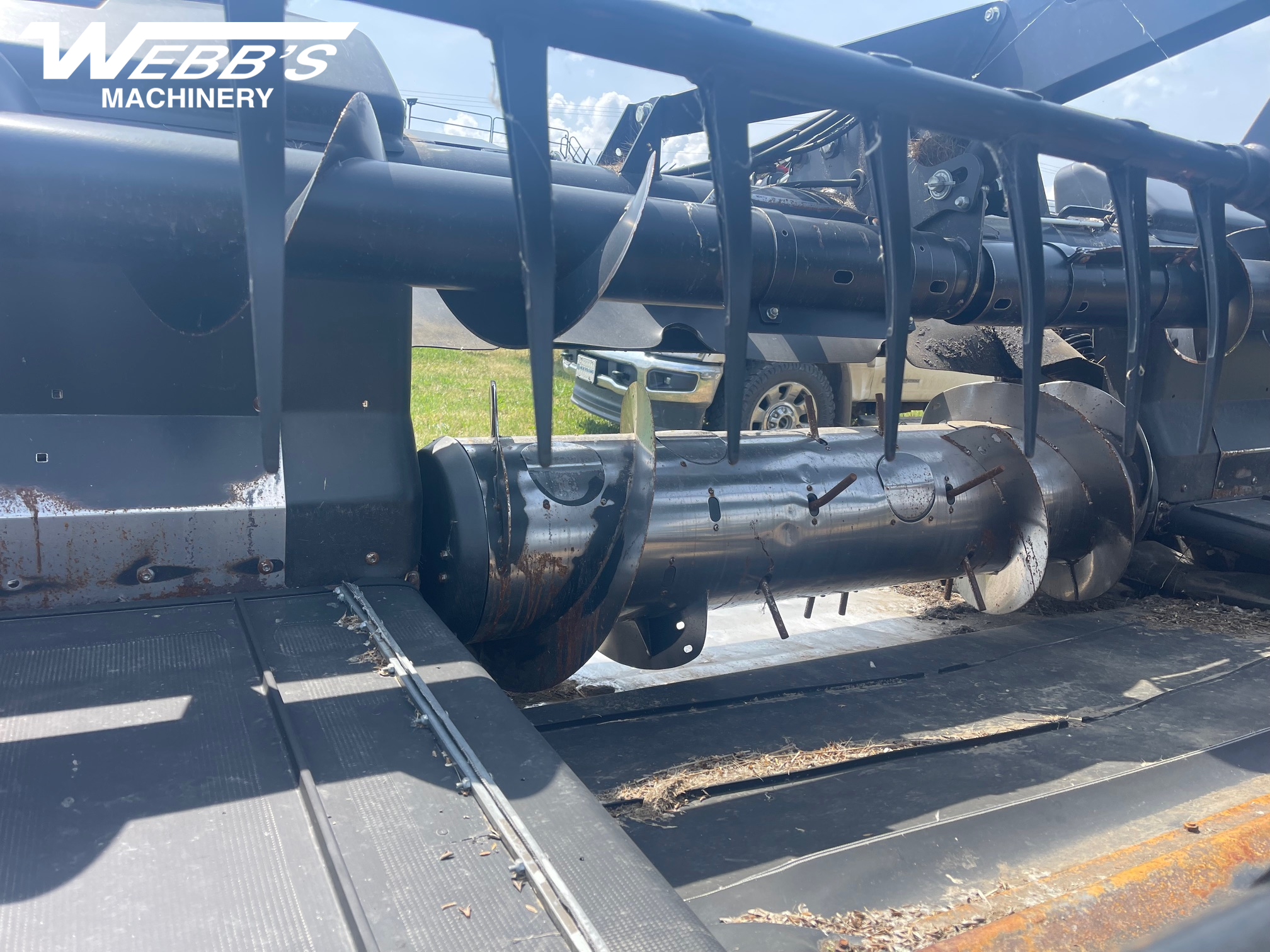 2018 MacDon FD75-35 Header Combine