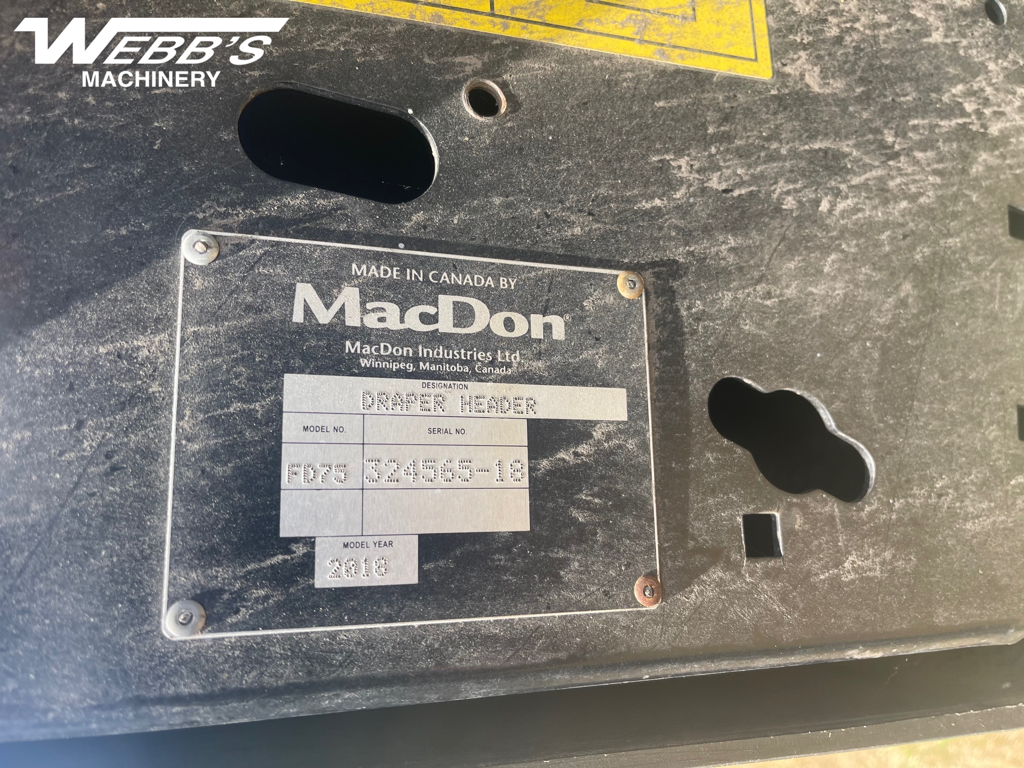 2018 MacDon FD75-35 Header Combine