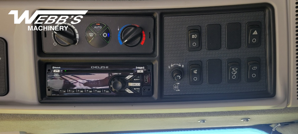 2019 New Holland CR8.90 Combine