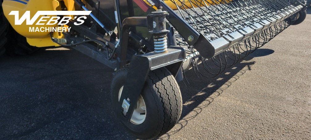 2019 New Holland CR8.90 Combine