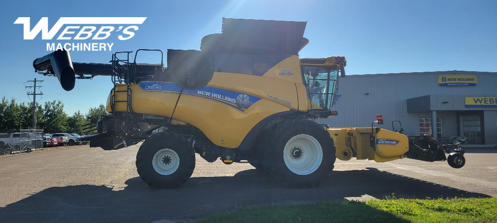 2019 New Holland CR8.90 Combine