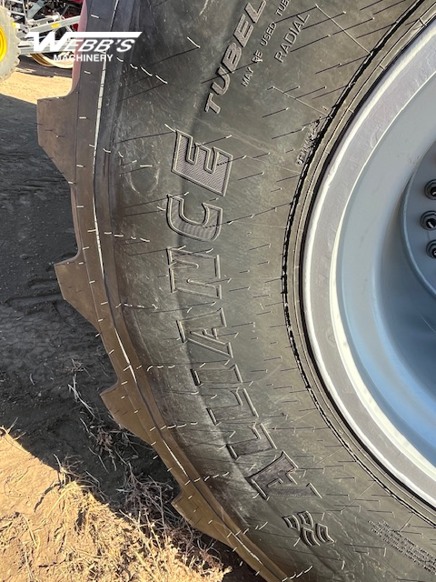 2025 Demco 1500 Grain Cart