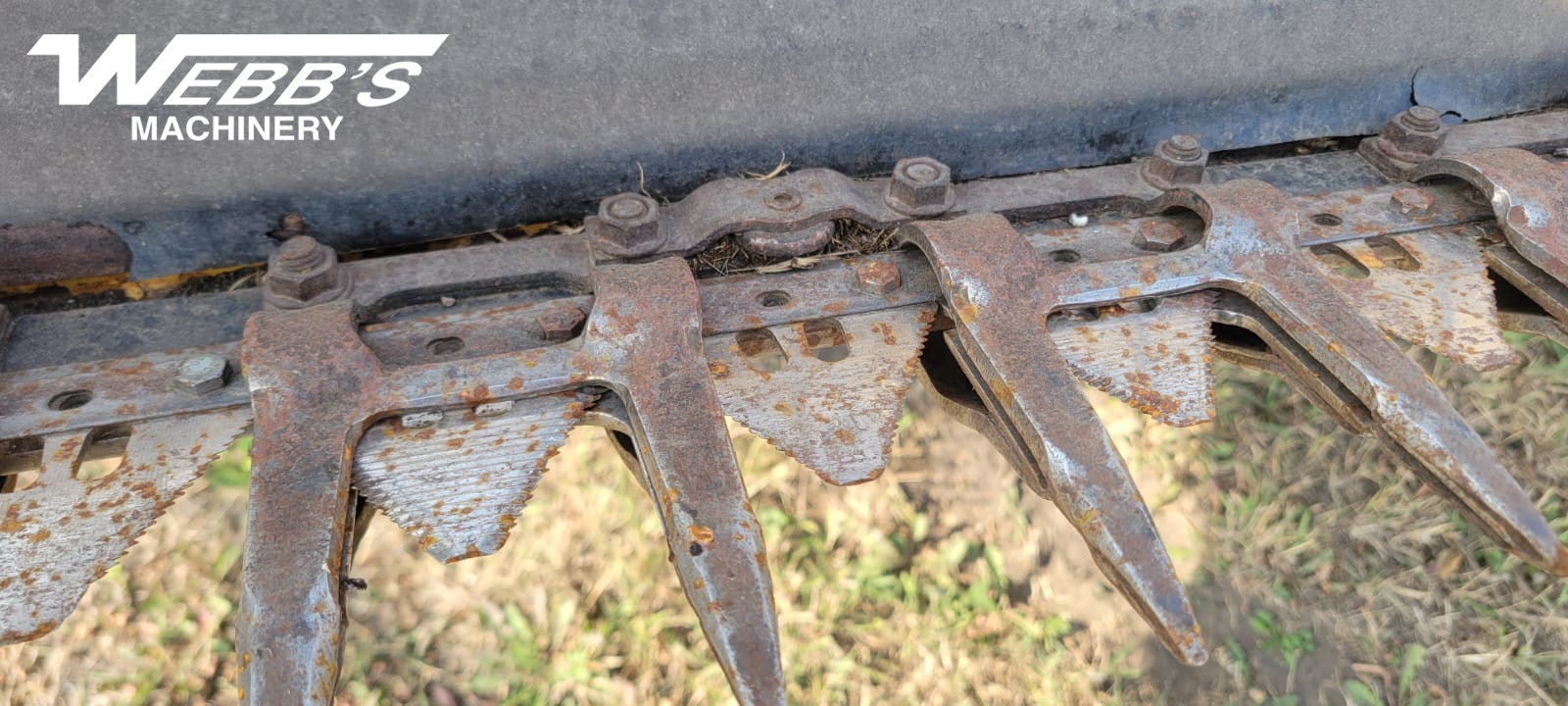 2012 New Holland HB30 Windrower Header