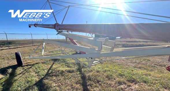 2015 Buhler Farm King 13x70TMMR Grain Auger