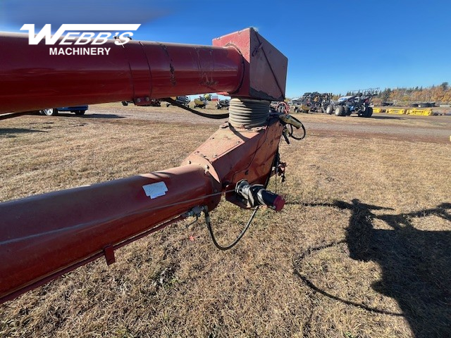 2015 Buhler Farm King 13x70TMMR Grain Auger