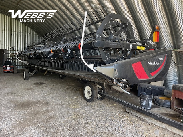 2016 MacDon M205 Windrower