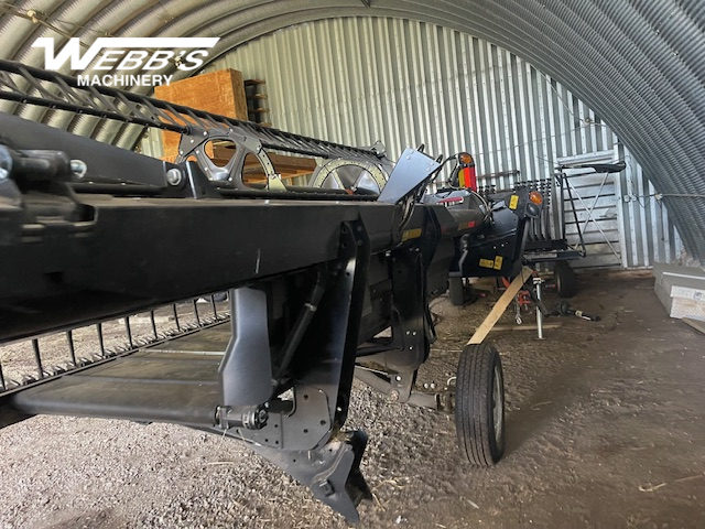 2016 MacDon M205 Windrower