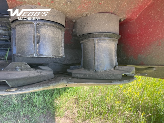 2016 MacDon M205 Windrower