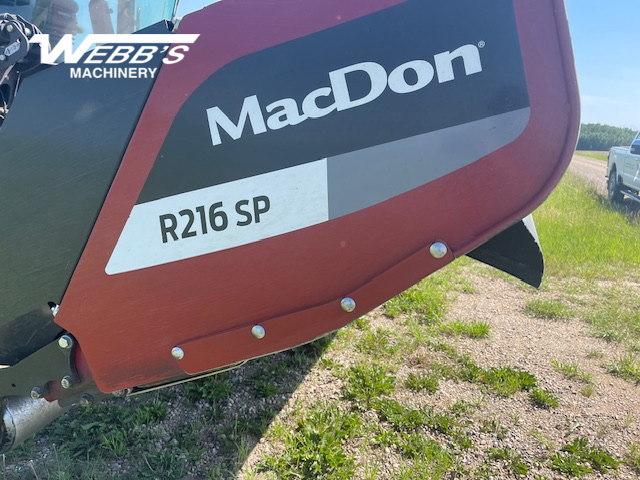 2016 MacDon M205 Windrower