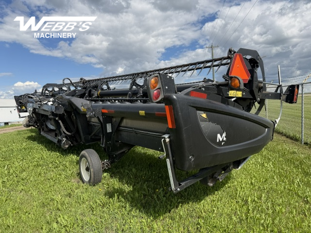 2018 MacDon FD75-35 Header Combine