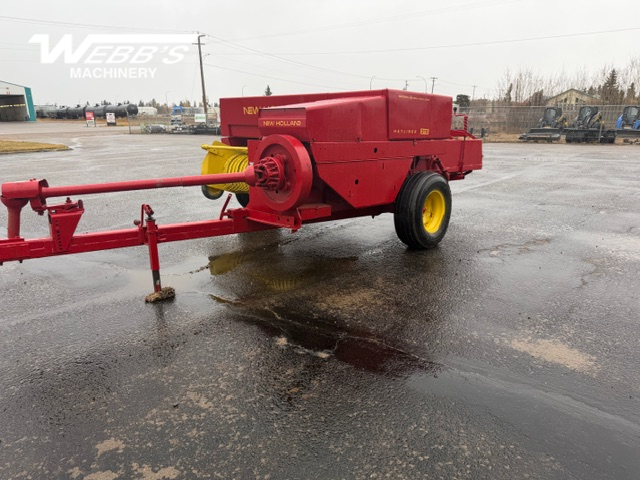 1975 New Holland 315 Baler/Square