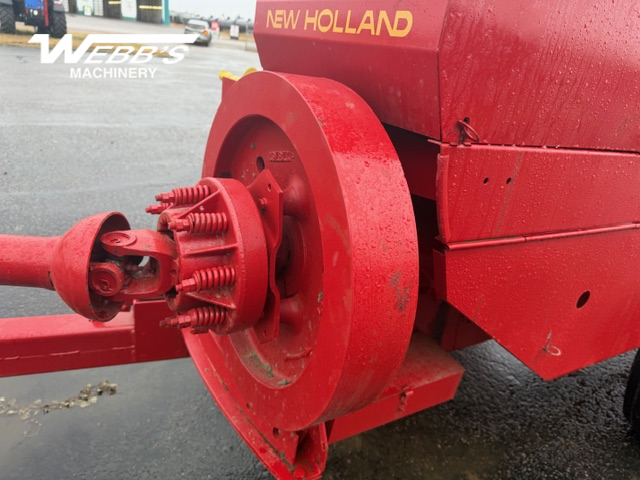 1975 New Holland 315 Baler/Square