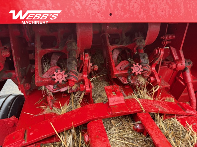 1975 New Holland 315 Baler/Square