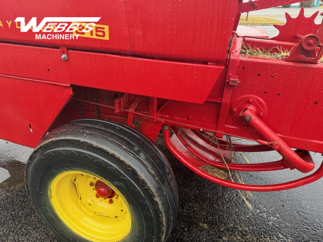 1975 New Holland 315 Baler/Square