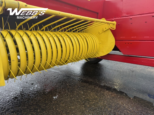 1975 New Holland 315 Baler/Square