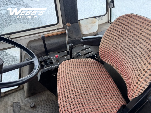 1980 JI Case 2290 Tractor