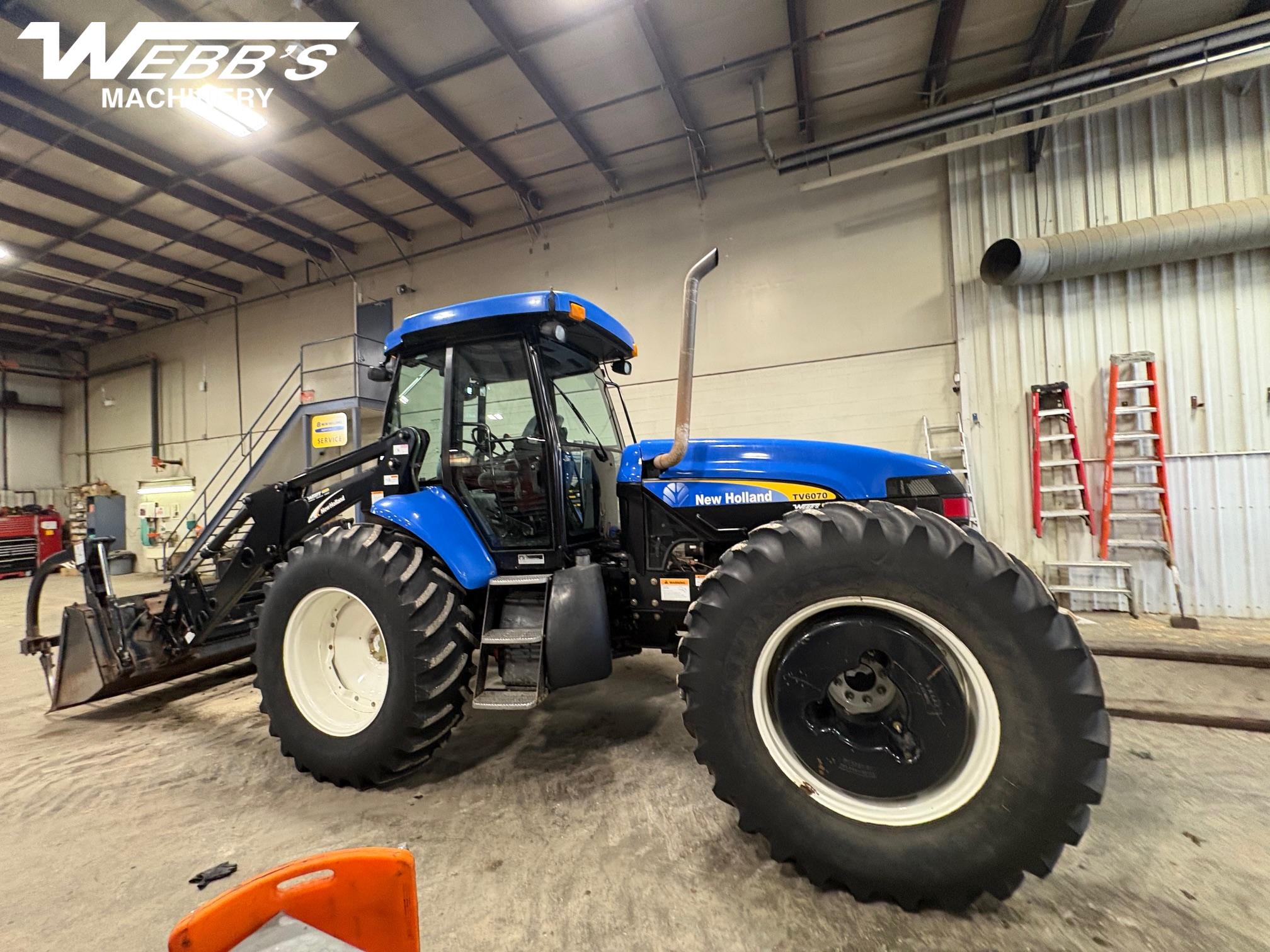 2014 New Holland TV6070 Tractor