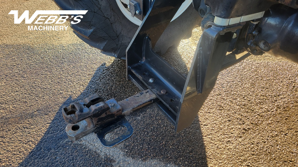 2014 New Holland TV6070 Tractor