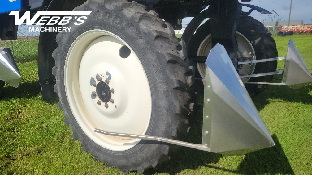 2015 New Holland SP.345F Sprayer/High Clearance