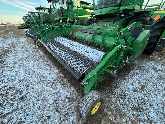 2017 John Deere S680 Combine