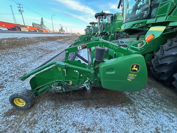 2017 John Deere S680 Combine