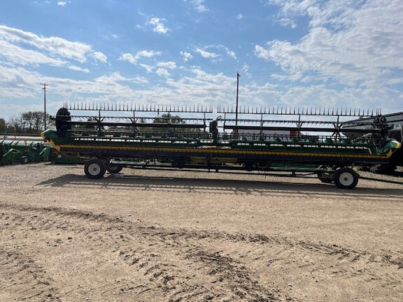 2019 John Deere 740FD Header Combine