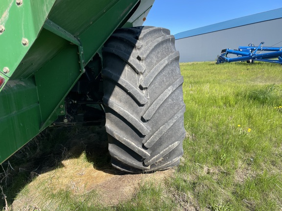 2013 Brent 2096 Grain Cart