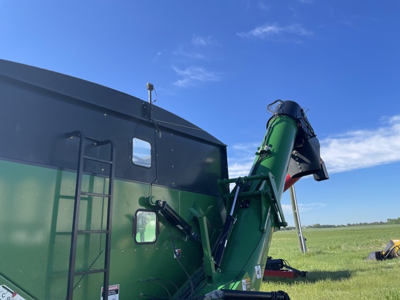 2013 Brent 2096 Grain Cart