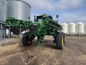 2021 John Deere R4044 Sprayer/High Clearance